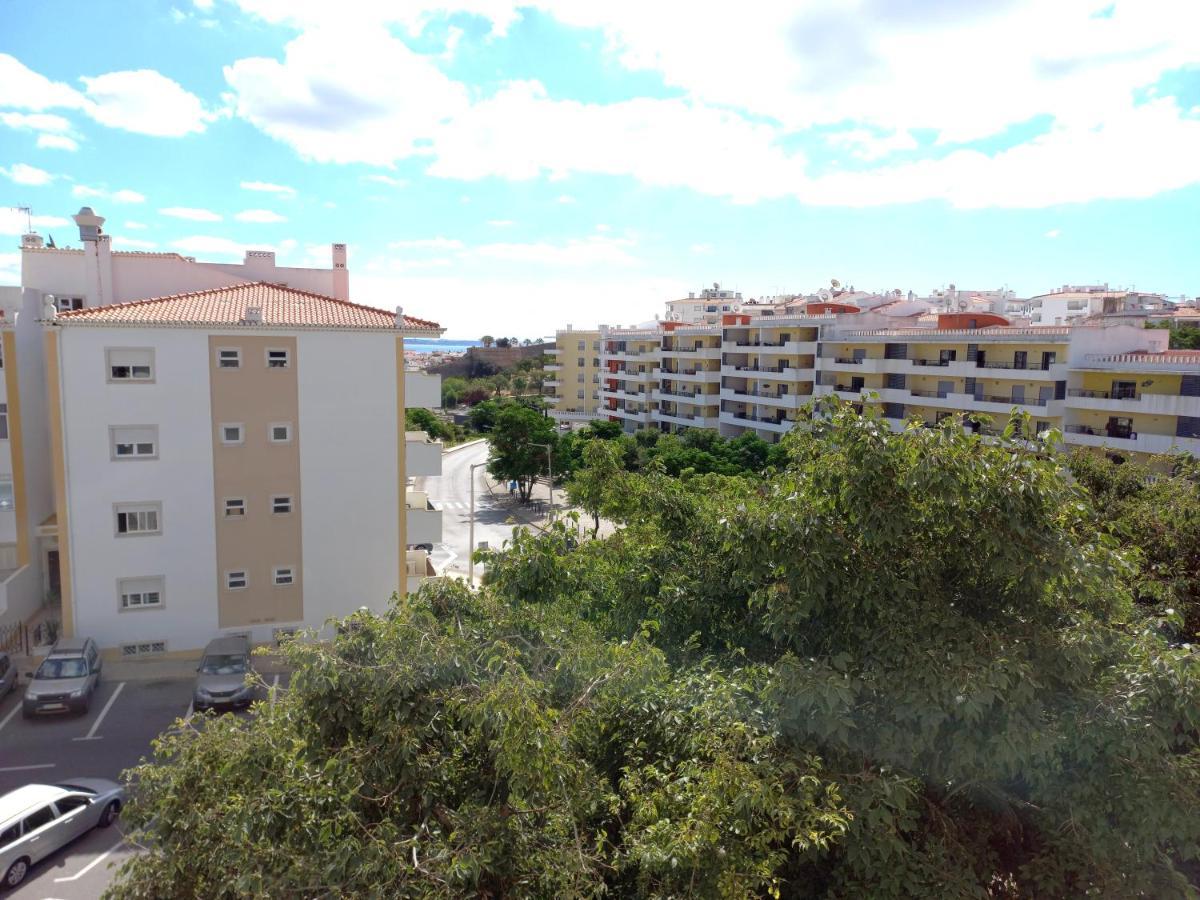 White Pearl Apartment Central Confy Spacious Лагос Екстериор снимка
