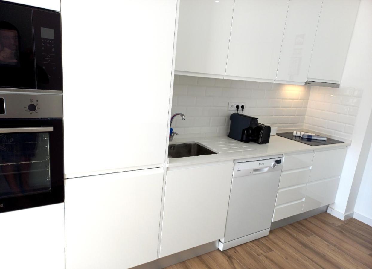 White Pearl Apartment Central Confy Spacious Лагос Екстериор снимка